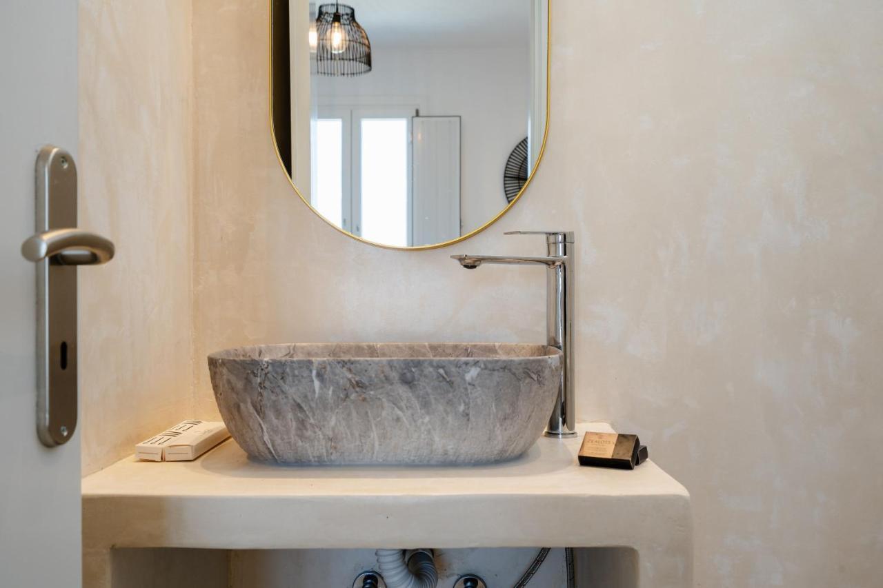 Celestial Seaview Apartments - Afroditi Naxos City ภายนอก รูปภาพ