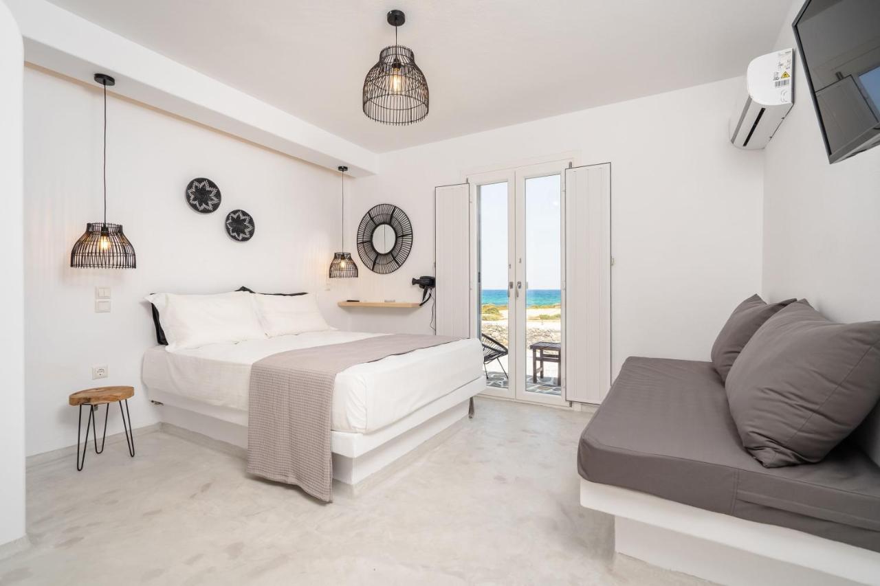 Celestial Seaview Apartments - Afroditi Naxos City ภายนอก รูปภาพ