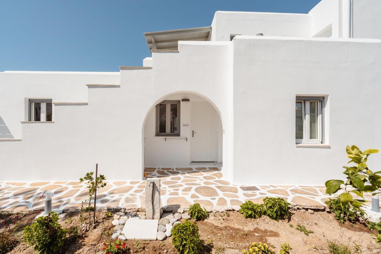 Celestial Seaview Apartments - Afroditi Naxos City ภายนอก รูปภาพ